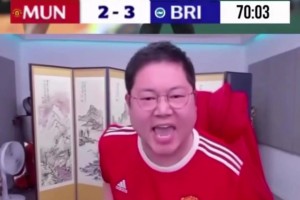 真生气了！目睹曼联被三球逆转，韩国主播直接飙出“西巴”